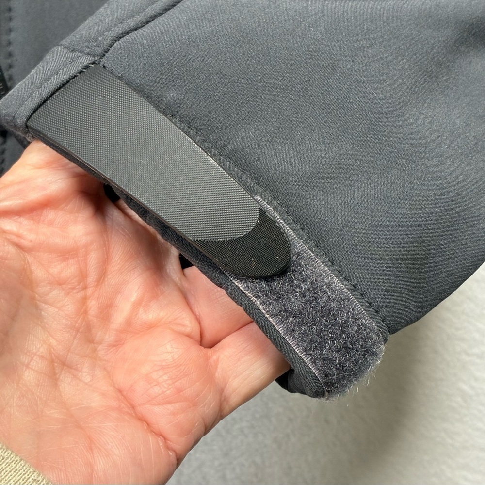 Tech By Tumi Men's Small Gray Softshell Jacket Fleece Lined Performance *Flaw View 5